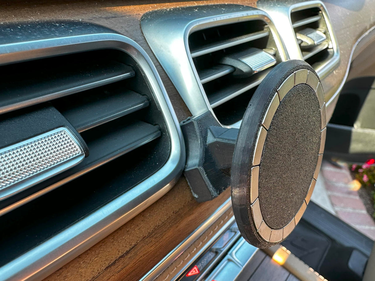 Phone Holder – for Mercedes Benz GLS 450 (2020-2025) - ASA Filament (UV-Resistant/Heat-Resistant/Water-Resistant), N52 Compatible Magnet Array-Compatible with iPhone Ring, Portrait and Landscape Mode